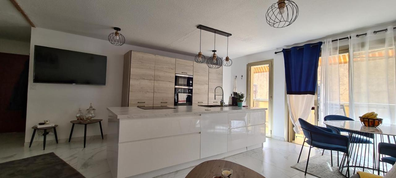 En Exclusivite T3 A 2 Pas Des Plages De St Raphael Saint-Raphael  Bagian luar foto