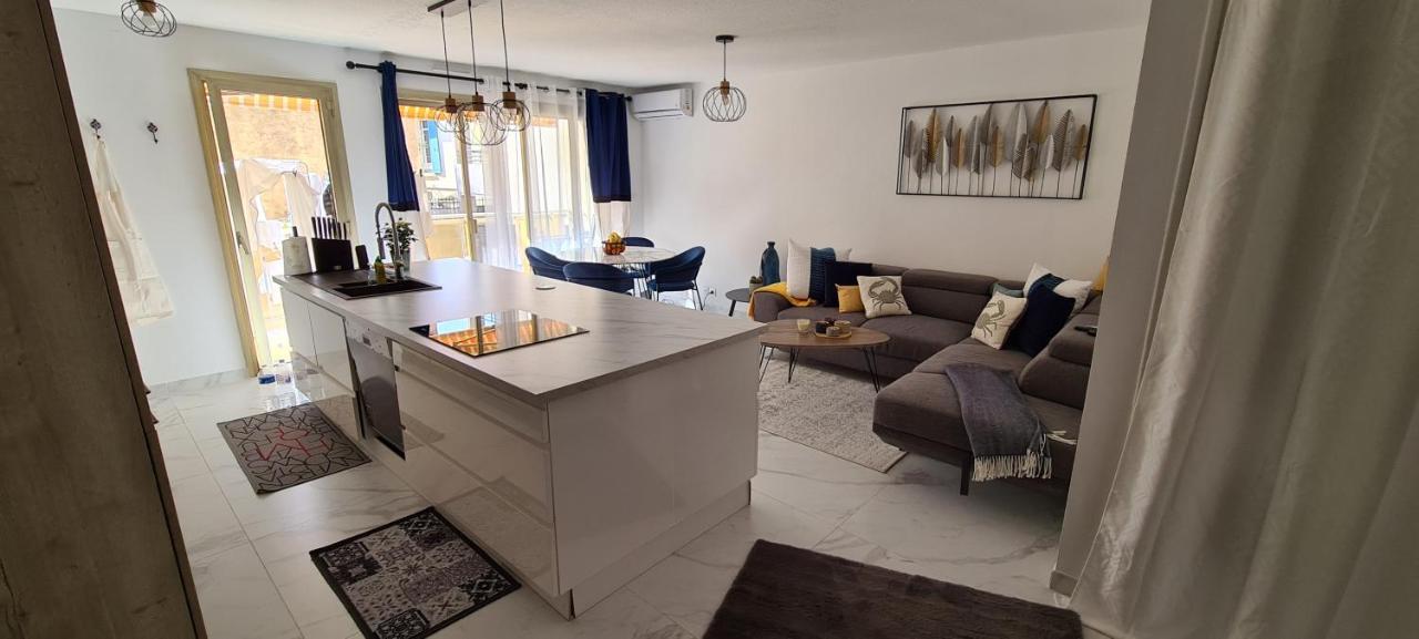 En Exclusivite T3 A 2 Pas Des Plages De St Raphael Saint-Raphael  Bagian luar foto