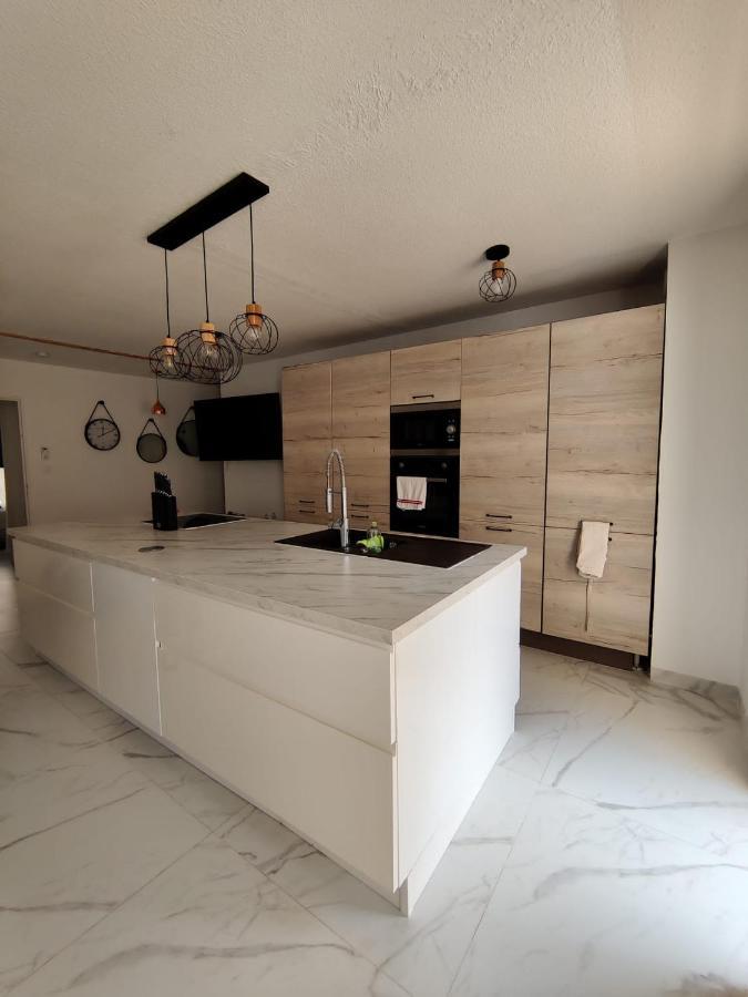 En Exclusivite T3 A 2 Pas Des Plages De St Raphael Saint-Raphael  Bagian luar foto